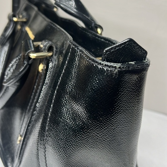 BURBERRY Black Patent Somerford Zip Tote Bag - Picture 5 of 15